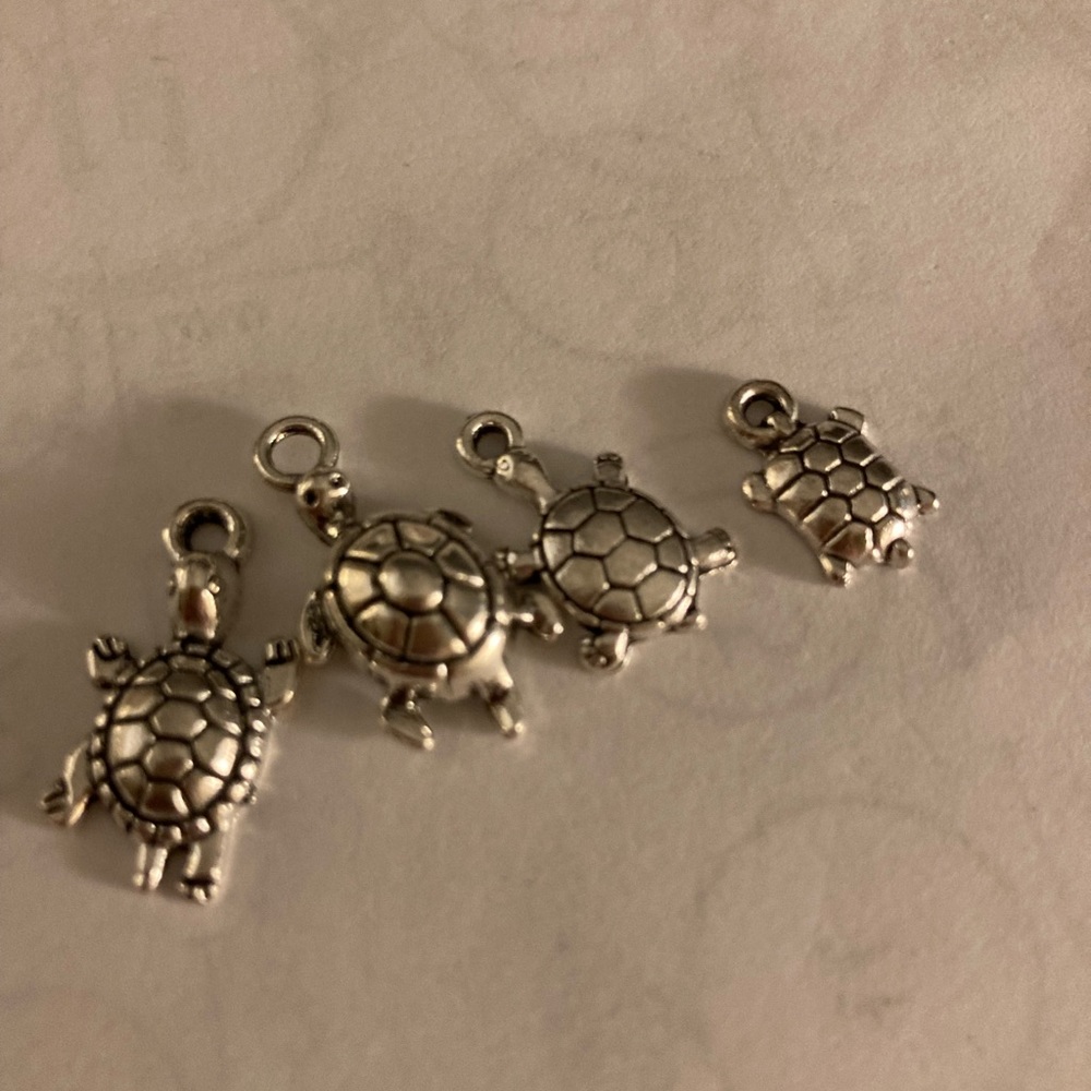 - Lot of 4 charms/pendants turtle theme for jewelry